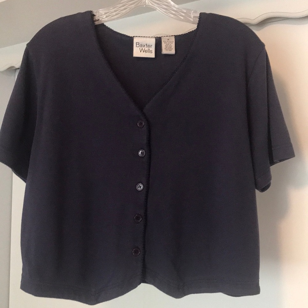Baxter & Wells short sleeve button front with ricrac edging